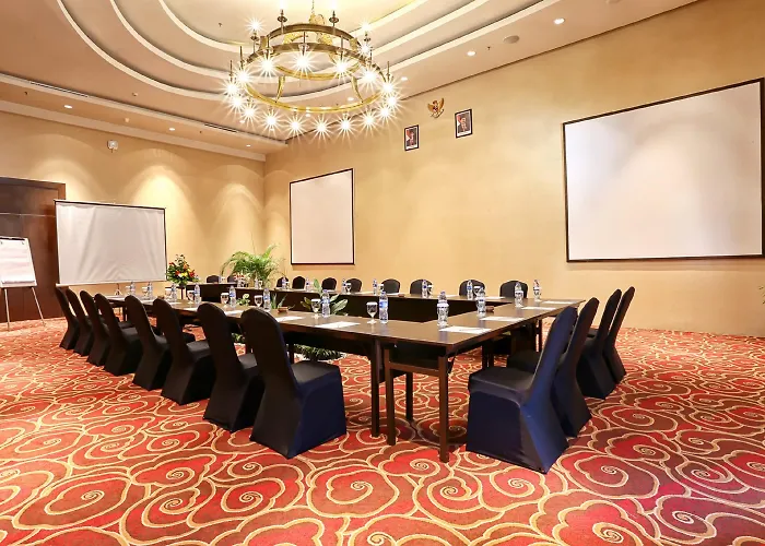 منتجع Swiss-belhotel Rainforest كوتا