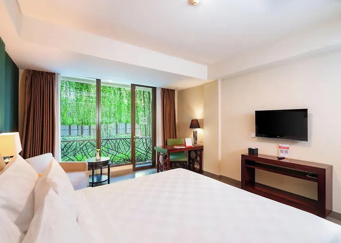 Swiss-belhotel Rainforest منتجع كوتا