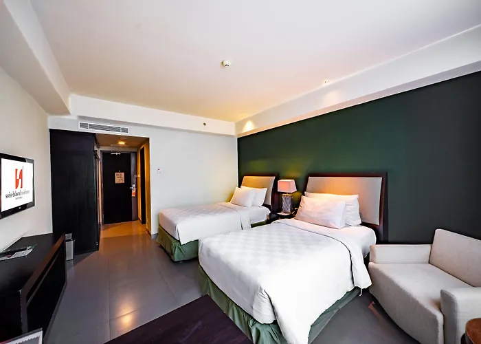 Swiss-belhotel Rainforest منتجع 4*